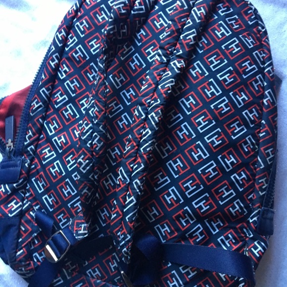 backpack - Picture 4 of 4